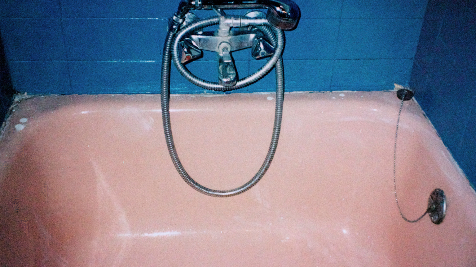 Mastering Reglazing Solutions for Repairs and Patching